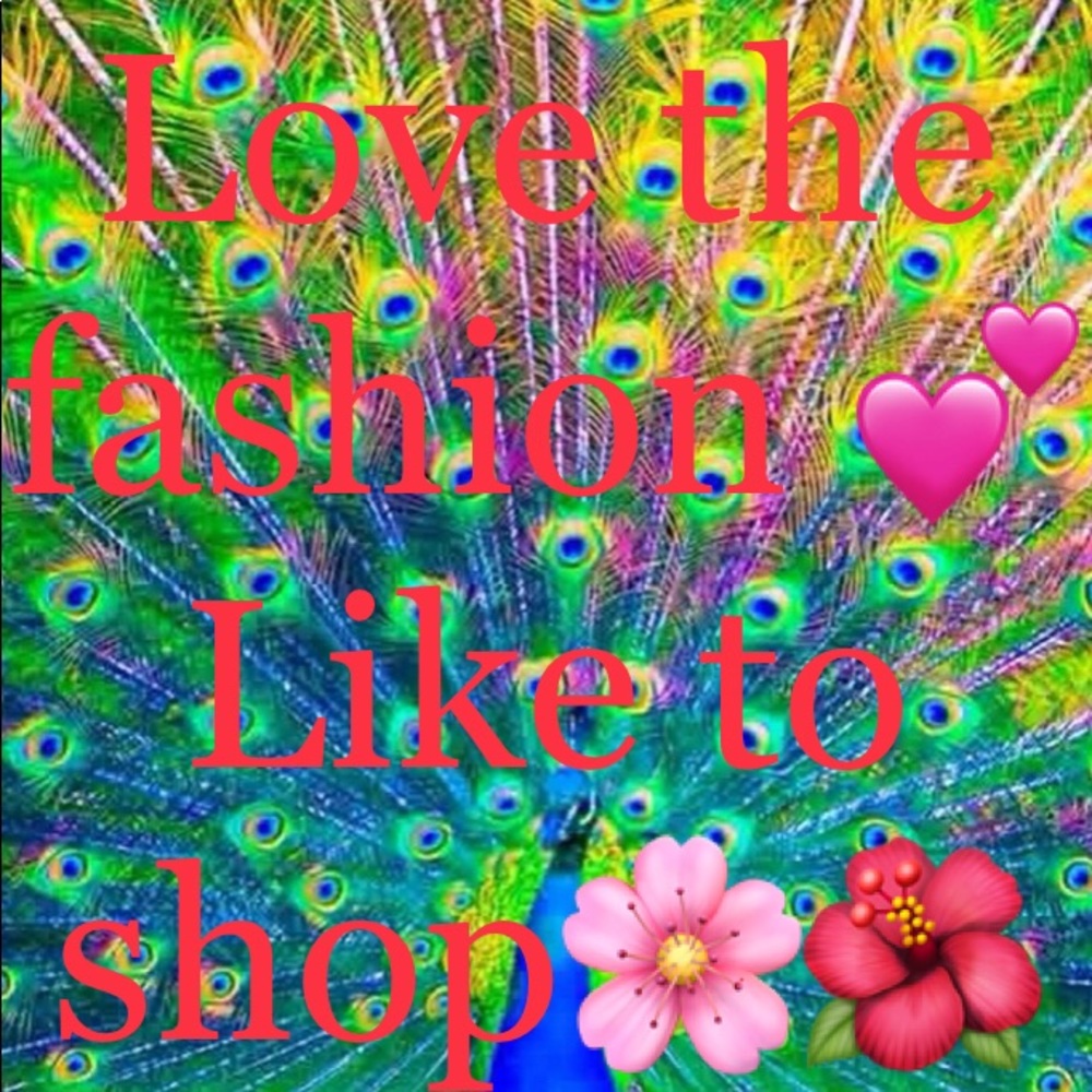 Love the fashion 💕 Like to shop 🌺🌸